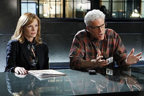 Les Experts : Photo Marg Helgenberger, Ted Danson