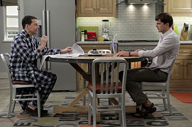 Mon oncle Charlie : Mon oncle Charlie : Photo Jon Cryer, Ashton Kutcher ...
