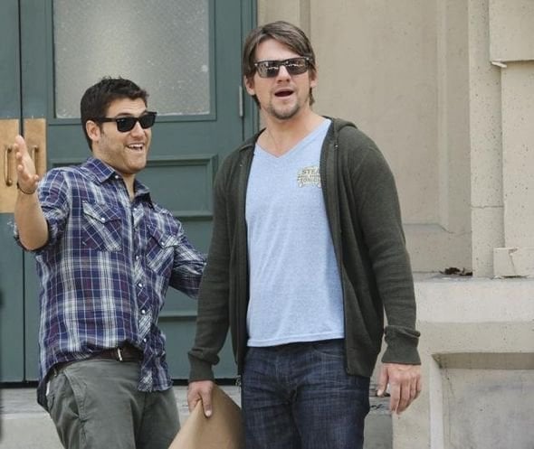 Happy Endings : Photo Adam Pally, Zachary Knighton