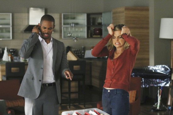 Happy Endings : Photo Eliza Coupe, Damon Wayans Jr.