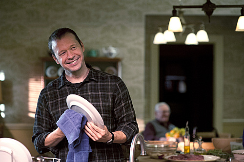 Blue Bloods : Photo Len Cariou, Donnie Wahlberg