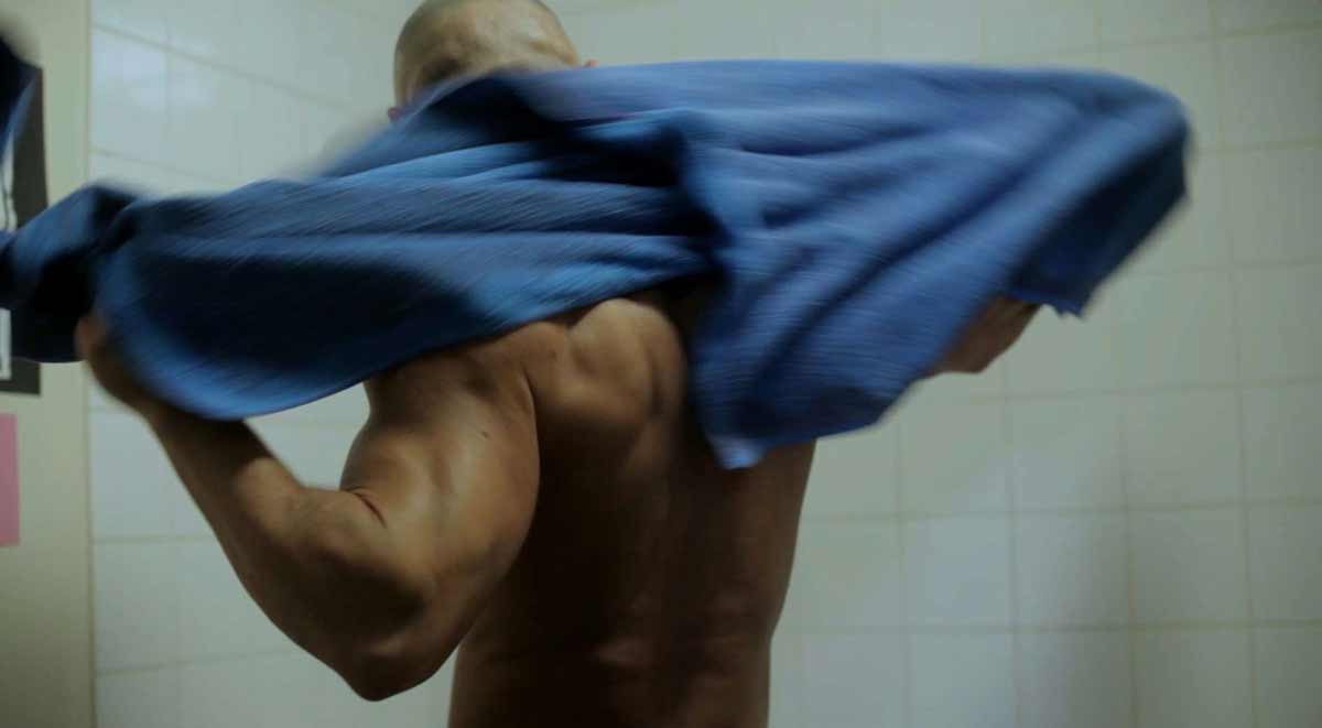 Homme au bain : Photo