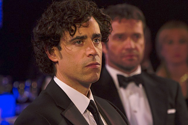 Episodes : Photo Stephen Mangan