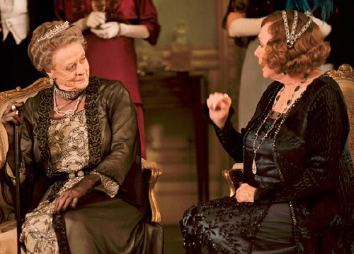 Downton Abbey : Photo Shirley MacLaine, Maggie Smith