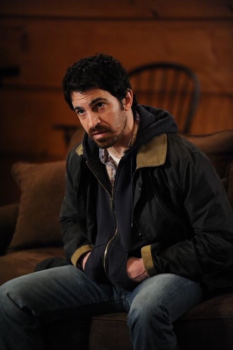 Damages : Photo Chris Messina