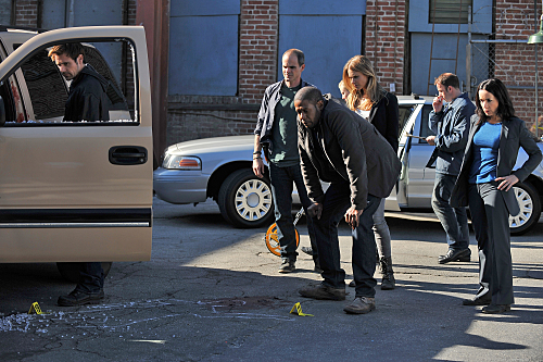 Criminal Minds: Suspect Behavior : Photo Matt Ryan, Beau Garrett, Janeane Garofalo, Michael Kelly, Forest Whitaker
