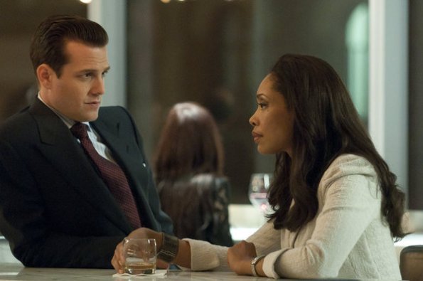 Suits : avocats sur mesure : Photo Gabriel Macht, Gina Torres