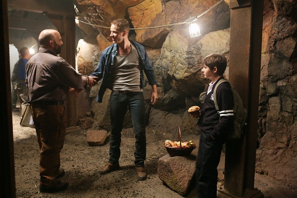 Once Upon a Time : Photo Josh Dallas, Jared Gilmore, Lee Arenberg