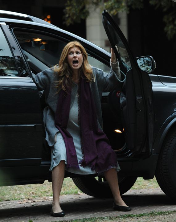 American Horror Story : Affiche Connie Britton