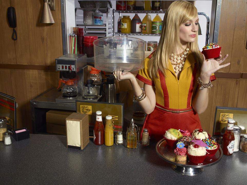 2 Broke Girls 2 Broke Girls Photo Beth Behrs 542 Sur 565 Allociné