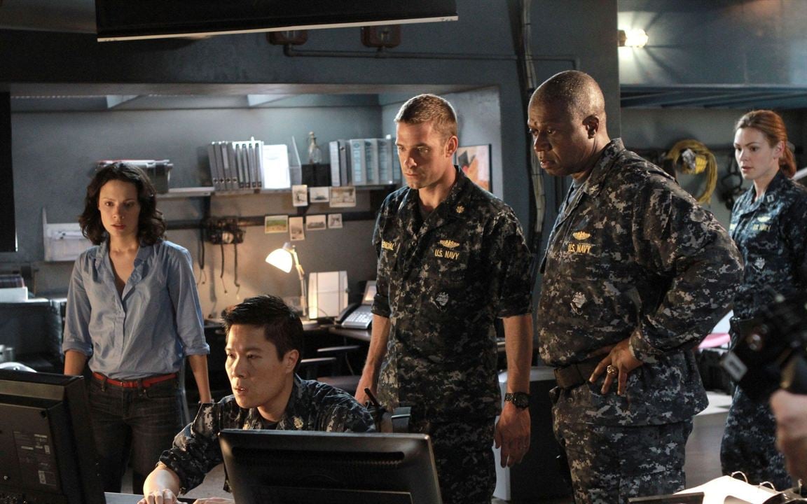 Last Resort : Photo Camille de Pazzis, Daisy Betts, Andre Braugher, Michael Ng, Scott Speedman