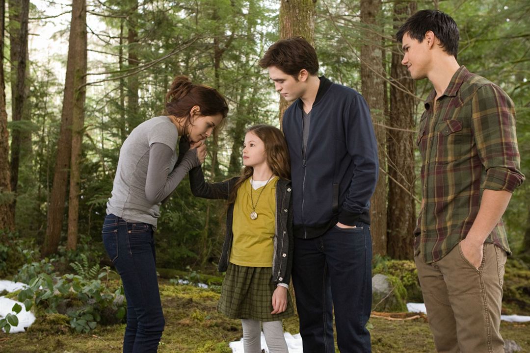 Twilight - Chapitre 5 : Révélation 2e partie : Photo Robert Pattinson, Taylor Lautner, Stephenie Meyer, Mackenzie Foy, Kristen Stewart