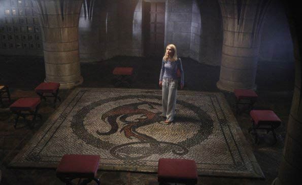 666 Park Avenue : Photo Rachael Taylor