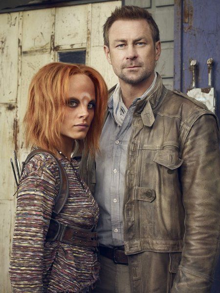 Photo Stephanie Leonidas, Grant Bowler