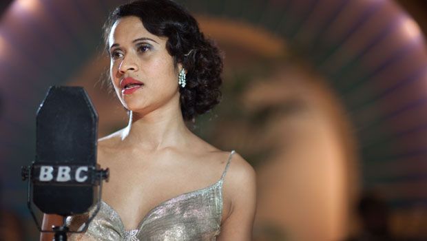 Photo Angel Coulby