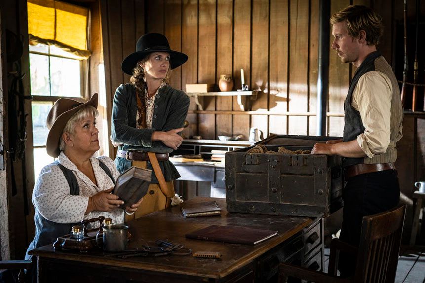 Josephine Ange Gardien Au Far West Une Bande Annonce Facon Western Mimie Mathy Charlie Nune Et Jonathan Cardonnel Ben Evans Allocine