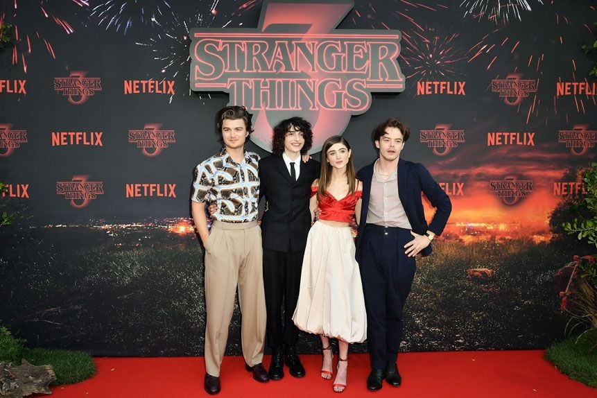 Stranger Things Saison 3 Finn Wolfhard Joe Keery Natalia Dyer Et