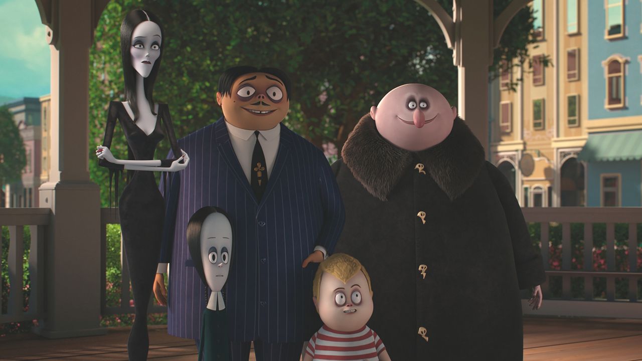 La Famille Addams Dessin Anime Streaming La Famille Addams : qui se cache derrière les voix du film ? - AlloCiné