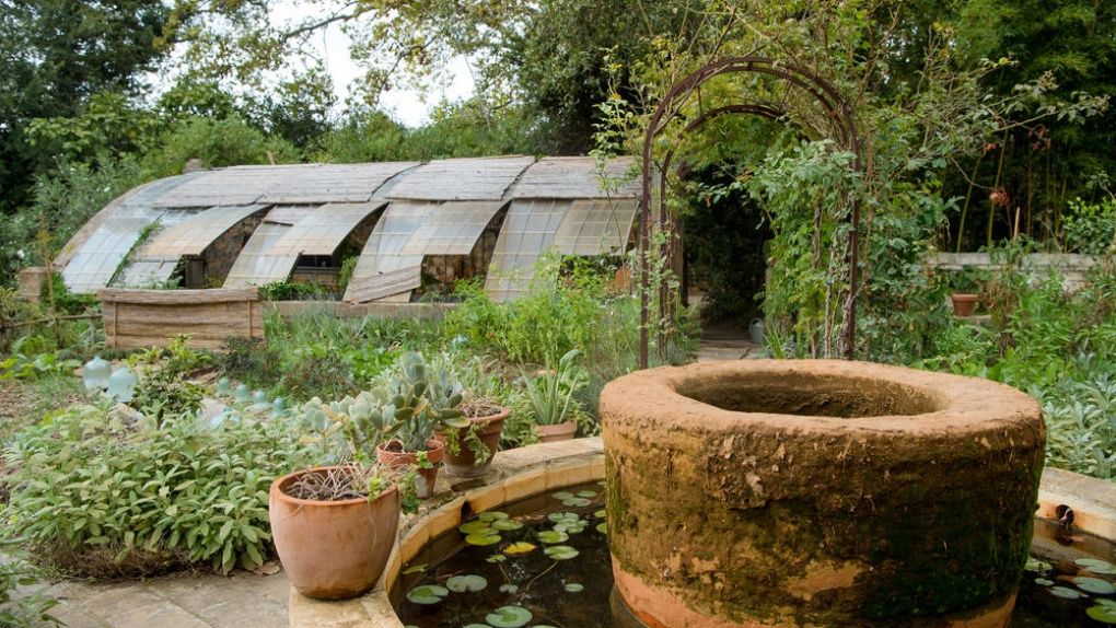 Ici Tout Commence Sur Tf1 Ou Est Tourne Le Spin Off De Demain Nous Appartient Dans Les Coulisses D Ici Tout Commence A Saint Laurent D Aigouze Dans Le Gard Allocine