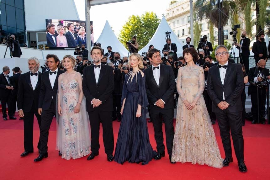 L'équipe de "Tre Piani" sur le tapis rouge