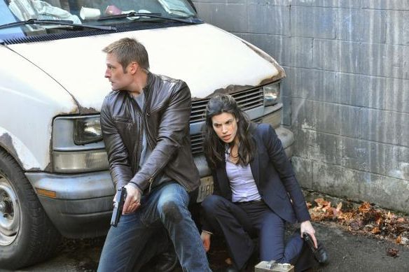 Intelligence (US) : Photo Josh Holloway, Meghan Ory