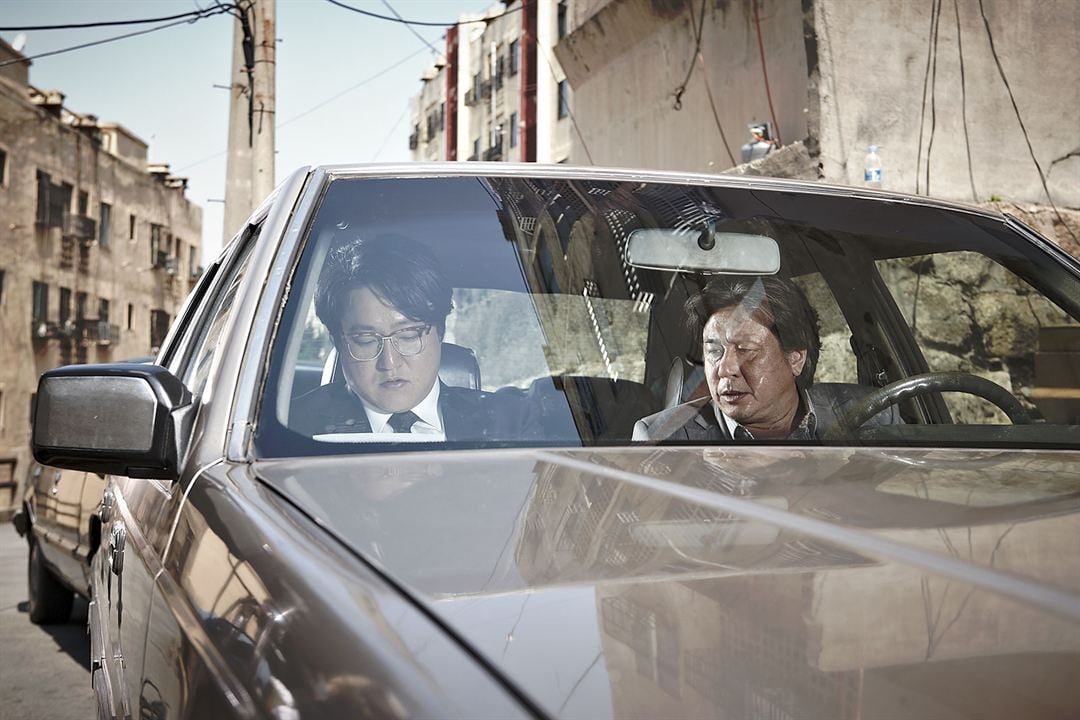 Nameless Gangster : Photo Min-sik Choi, Jin-woong Cho