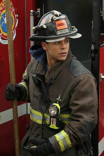 Chicago Fire : Photo Charlie Barnett