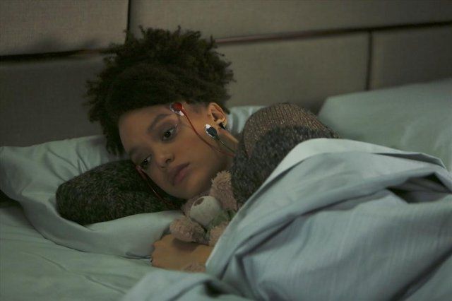 Ravenswood : Photo Britne Oldford