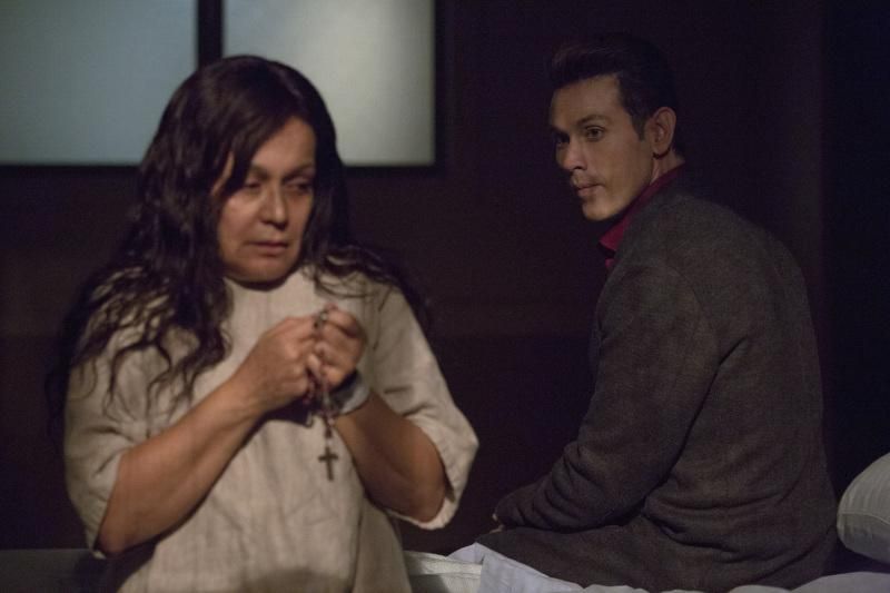 Arrow : Photo Ana Mercedes, Kevin Alejandro