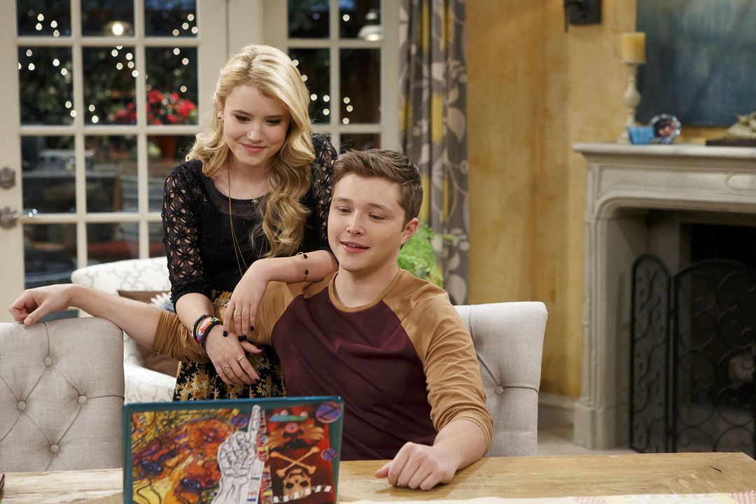 Melissa & Joey : Photo Taylor Spreitler, Sterling Knight