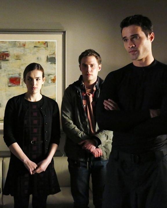 Marvel : Les Agents du S.H.I.E.L.D. : Photo Elizabeth Henstridge, Iain De Caestecker, Brett Dalton