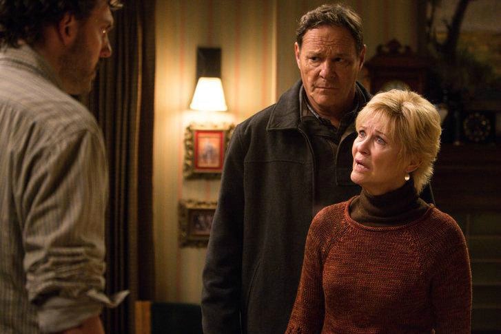 Grimm : Photo Chris Mulkey, Dee Wallace