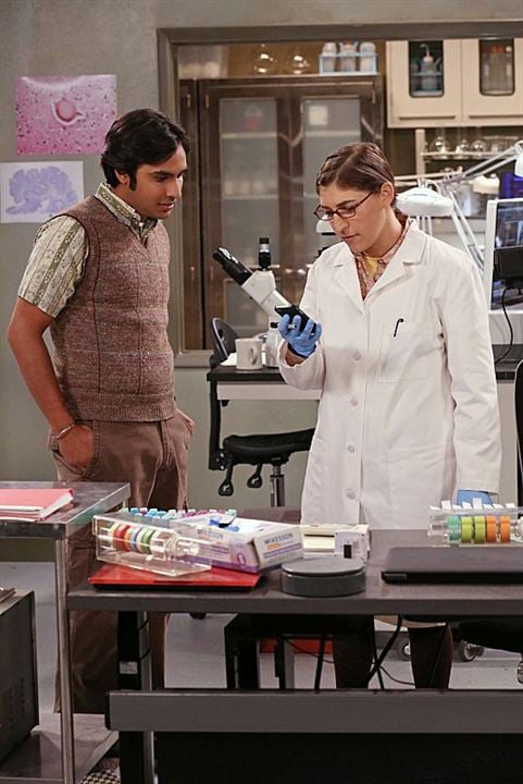 The Big Bang Theory : Photo Kunal Nayyar, Mayim Bialik