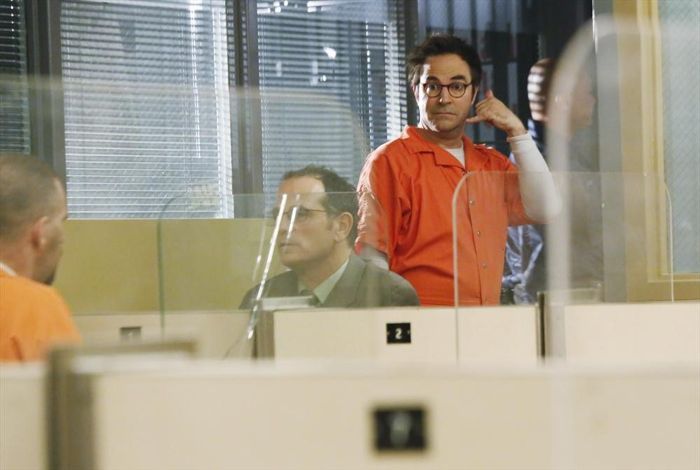 Revenge : Photo Roger Bart
