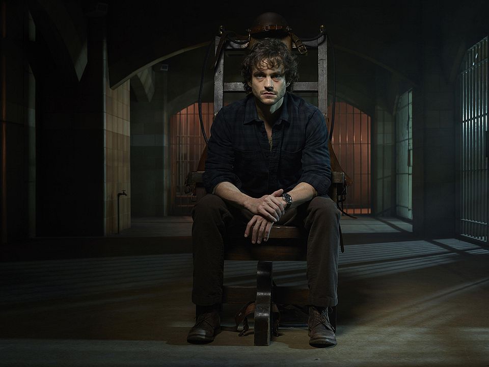Photo Hugh Dancy