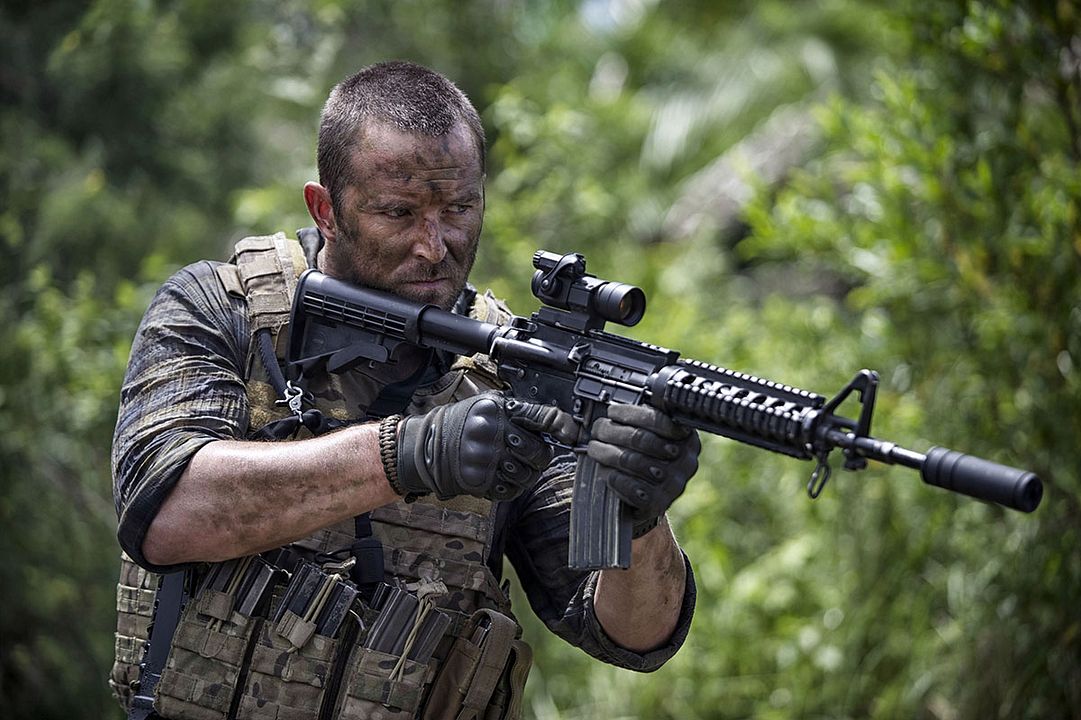 Strike Back : Photo Sullivan Stapleton