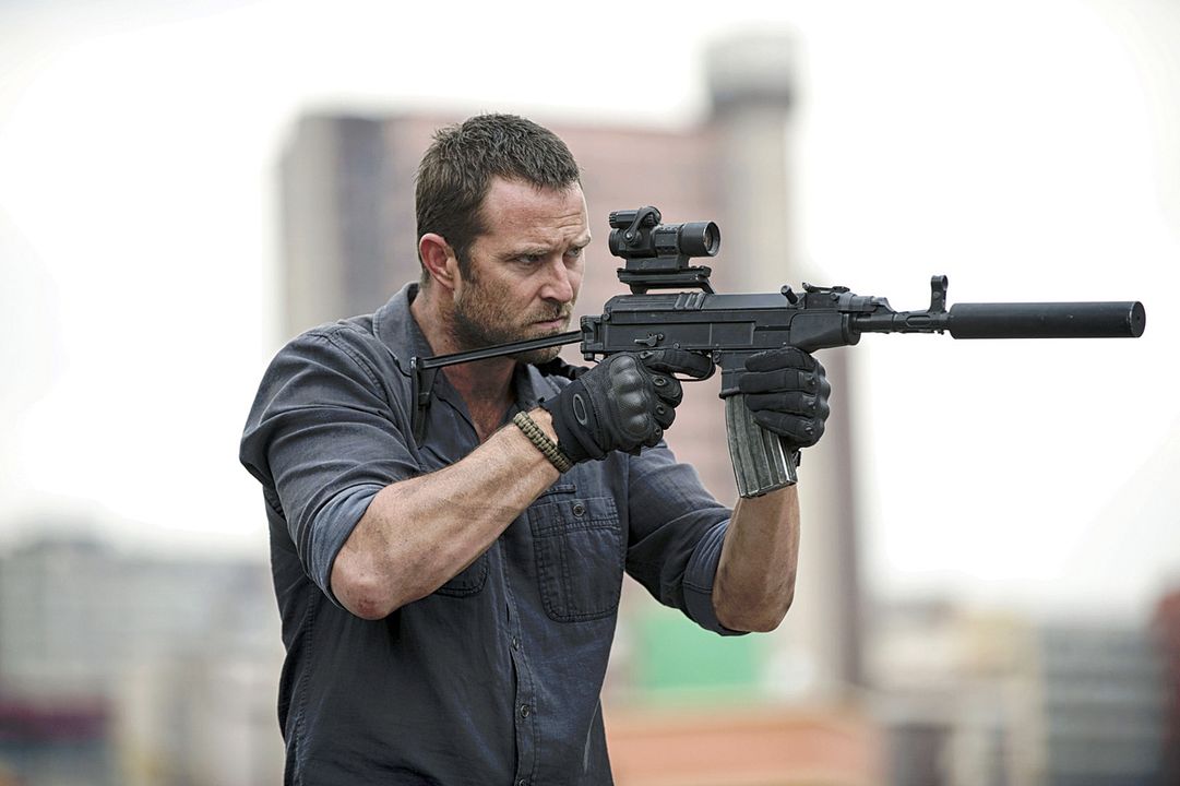 Strike Back : Photo Sullivan Stapleton