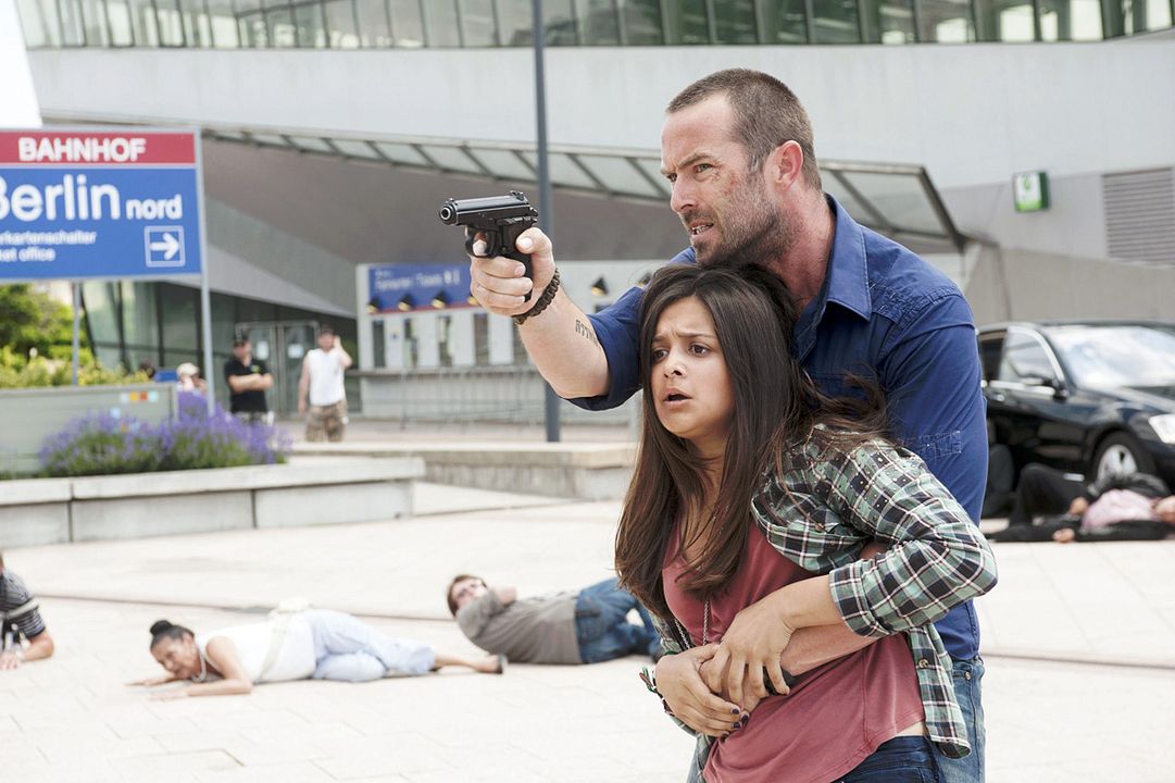 Strike Back : Photo Sullivan Stapleton