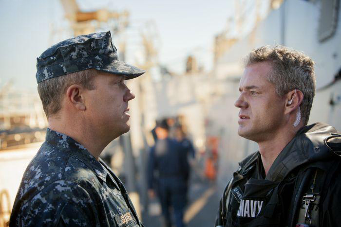 The Last Ship : Photo Adam Baldwin, Eric Dane