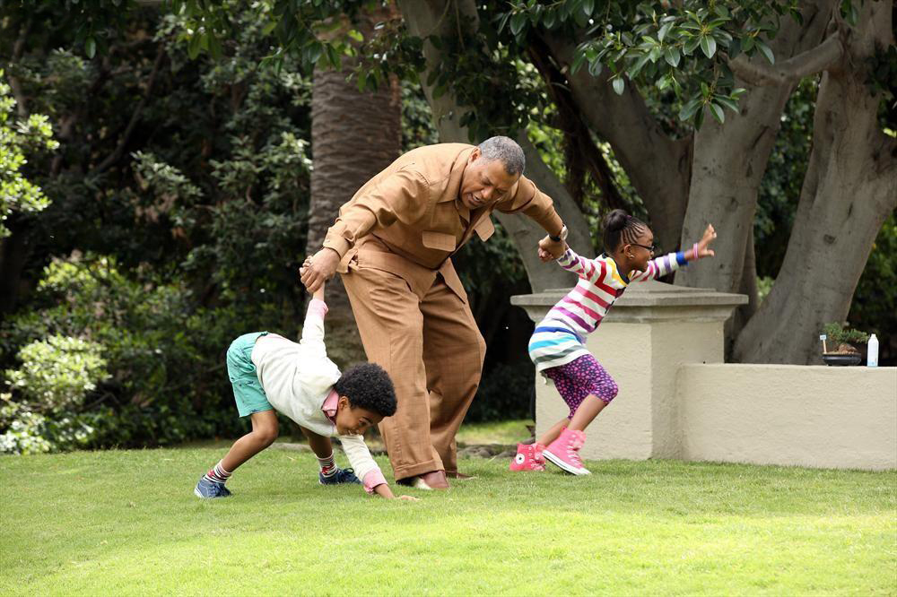 Black-ish : Photo Laurence Fishburne, Marsai Martin, Miles Brown