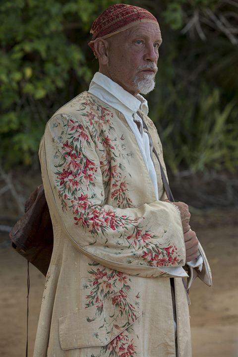 Crossbones : Photo John Malkovich