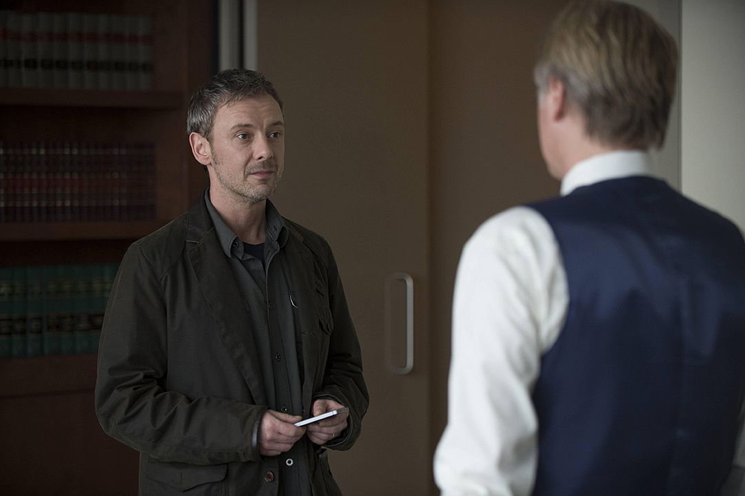 Intruders : Photo John Simm