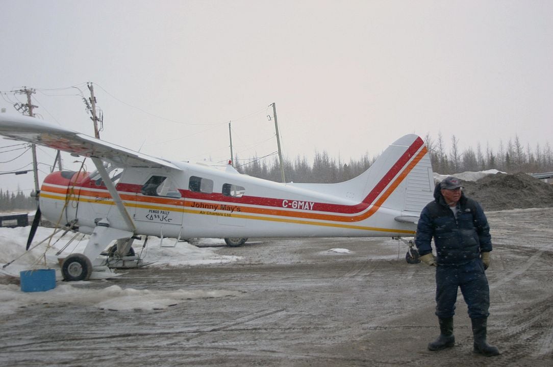 Les ailes de Johnny May : Photo