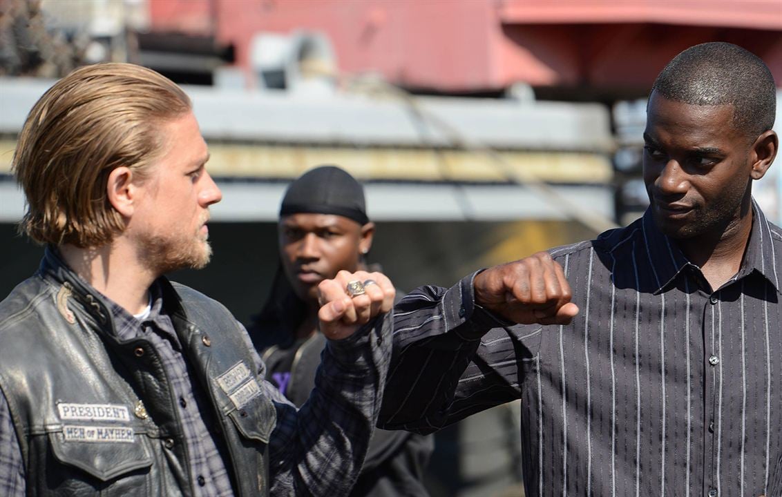 Sons of Anarchy : Photo Mo McRae, Charlie Hunnam