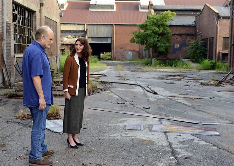 Resurrection : Photo Michelle Fairley, Kurtwood Smith