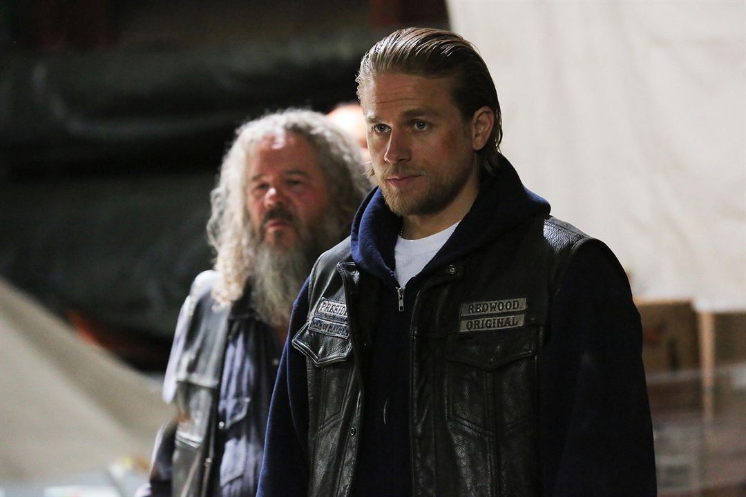 Sons of Anarchy : Photo Mark Boone Junior, Charlie Hunnam