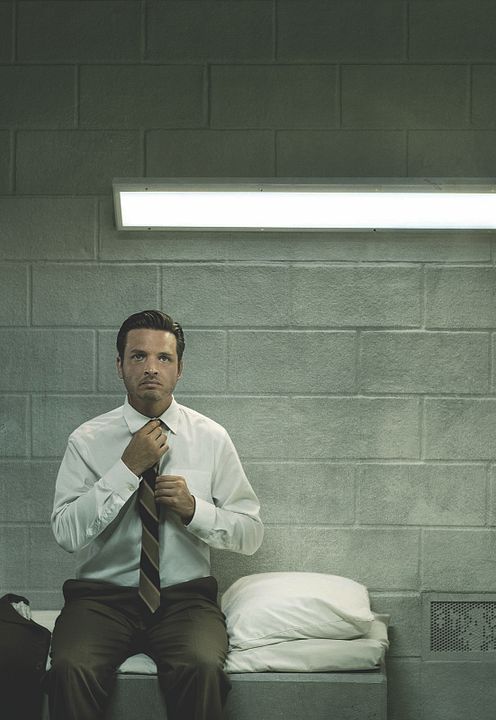 Photo Aden Young