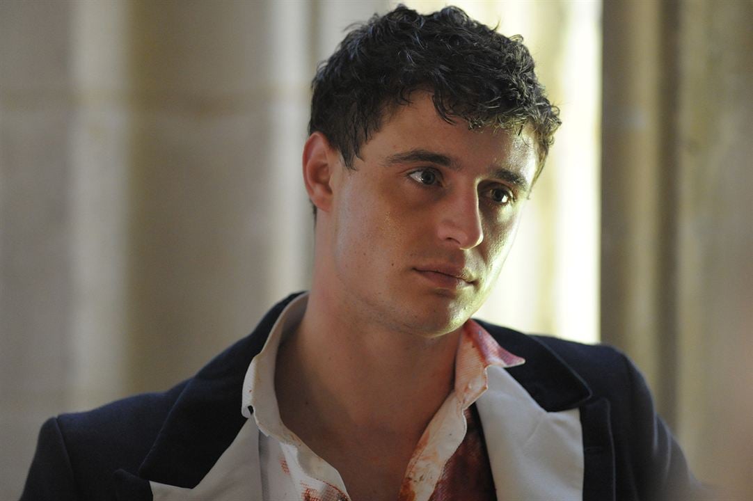 The Riot Club : Photo Max Irons