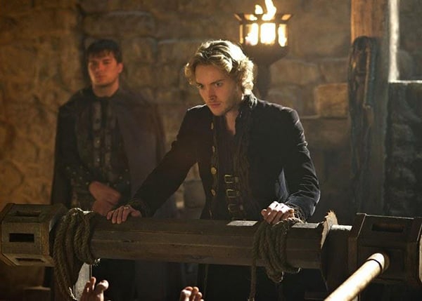 Reign : le destin d'une reine : Photo Toby Regbo