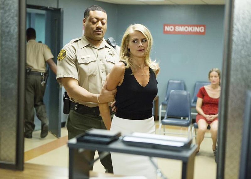 Benched : Photo Cedric Yarbrough, Eliza Coupe